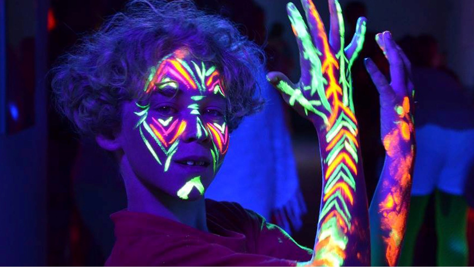 Ce samedi, le fluo sera à l'honneur au dernier samedi dansant