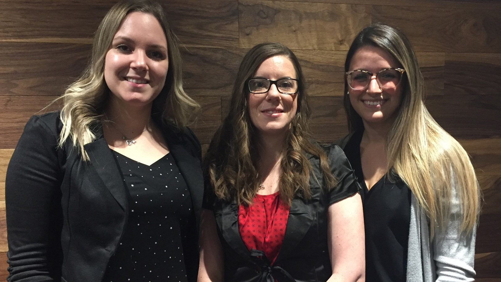 En octobre dernier, Sarah-Elizabeth Borden, Emmanuelle Richard et Marie-Ève Labrie, étudiantes de 3e année au programme Techniques d’inhalothérapie, ont fièrement représenté le Collège de Valleyfield dans le cadre de ce concours.