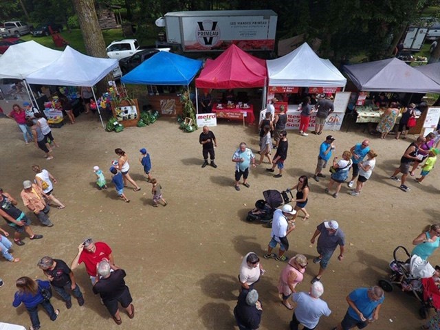 Un Marché estival s'installe à la Plage