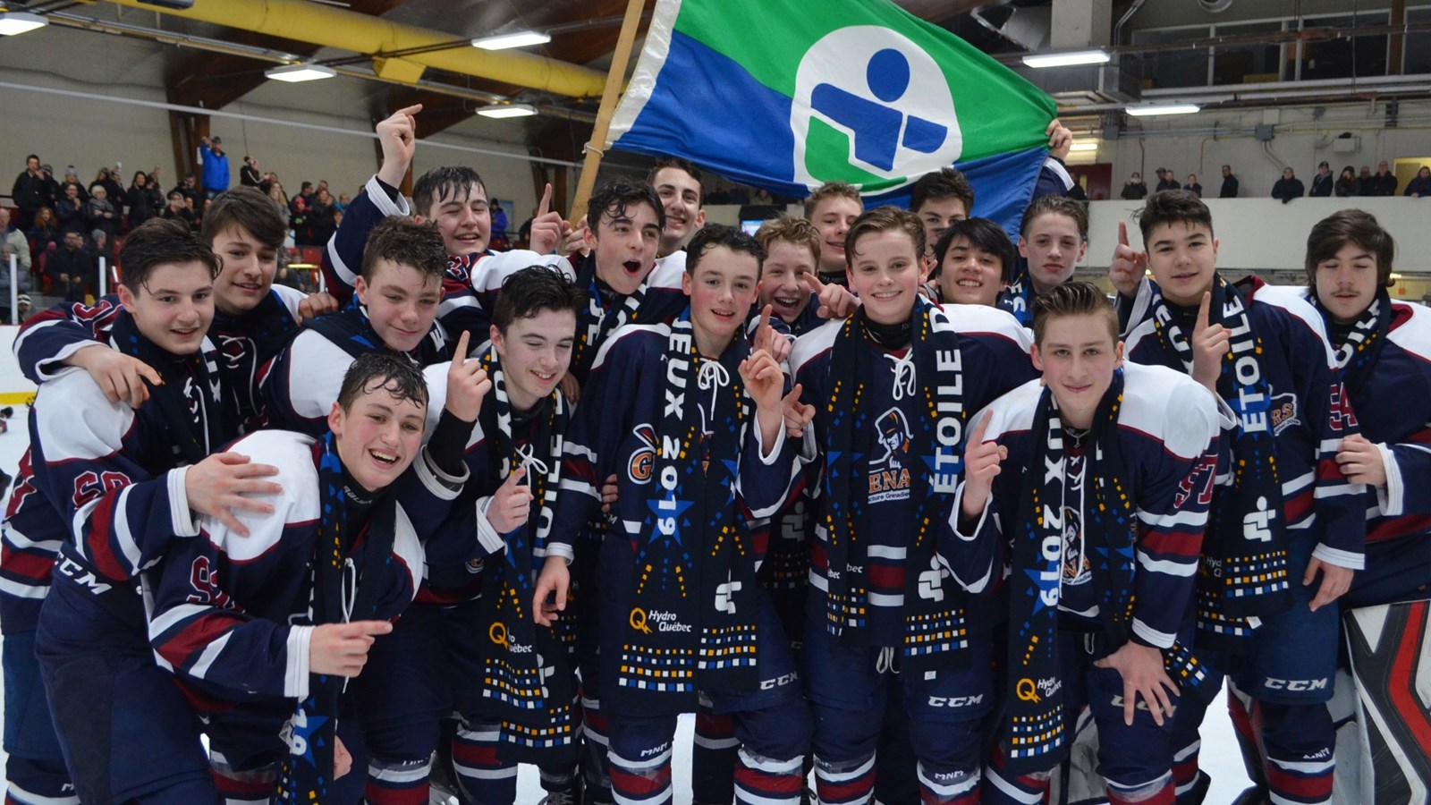 L'équipe masculine de hockey a mis la main sur la médaille d'or hier avant-midi.