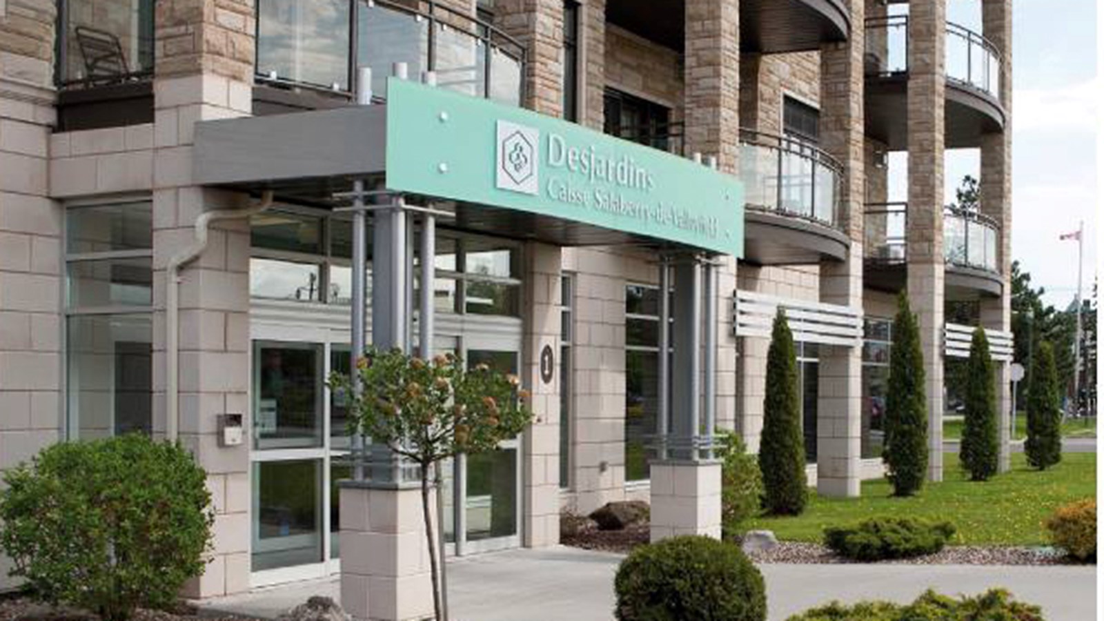 La Caisse Desjardins de Salaberry-de-Valleyfield se refait une beauté