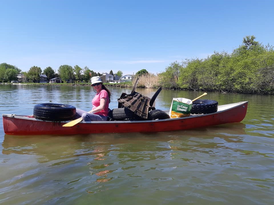 2392 livres de déchets sont sorties du lac Saint-François
