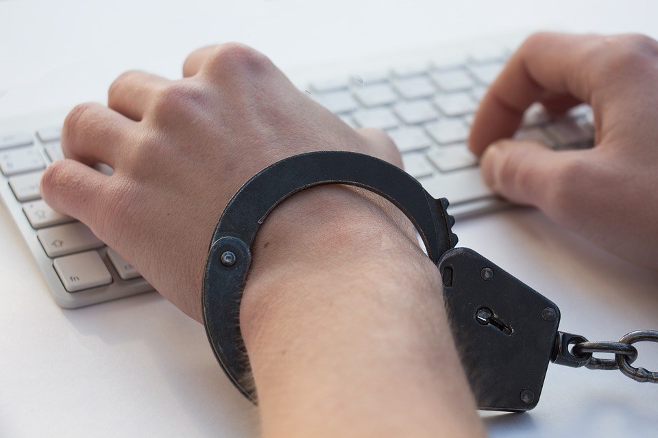 Leurre informatique : un homme de 34 est arrêté