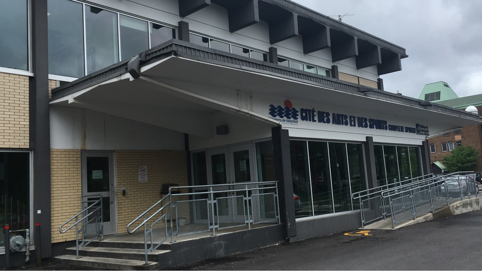 Fait important: le conseil d’administration travaille actuellement à l’implantation d’une solution pour les membres de la salle de gym qui souhaiteraient continuer de s’y entraîner.