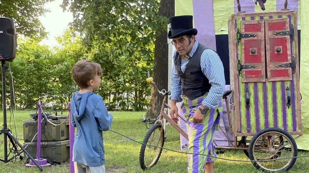 Théâtre, art visuel et cirque sont au programme ce dimanche au parc Saint-Joseph-Artisan 