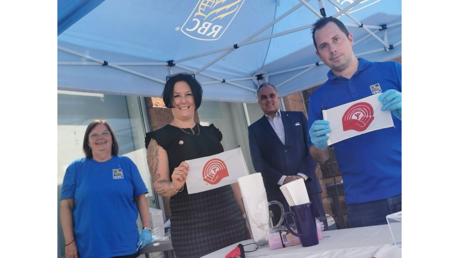 La Banque Royale de Vaudreuil-Dorion remet 500$ à Centraide Sud-Ouest