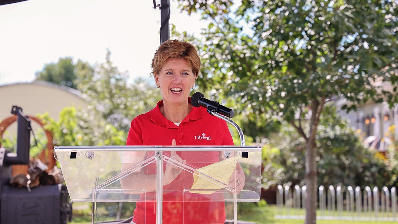 L'honorable Marie-Claude Bibeau, ministre de l'Agriculture sortante, était de passage dans la circonscription de Salaberry-Suroît ce vendredi après-midi