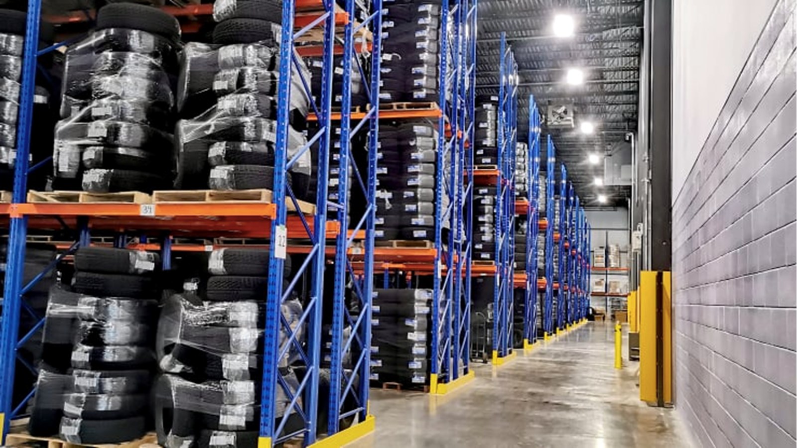 Canada Tire établit son plus grand centre de distribution à Salaberry-de-Valleyfield 