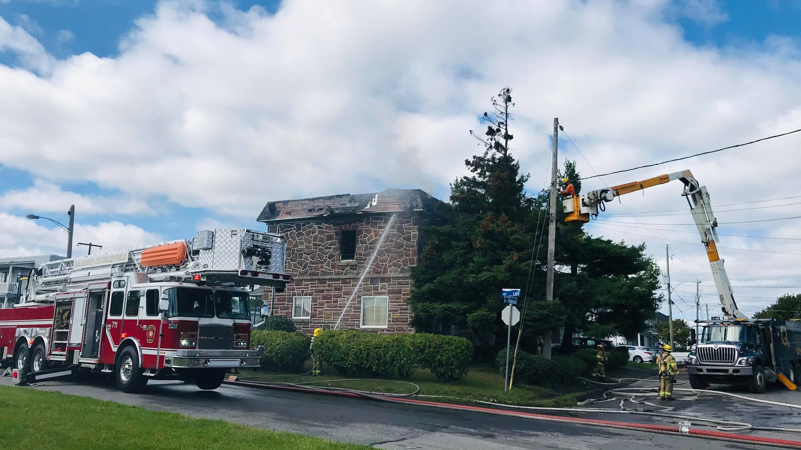 Un incendie possiblement de nature criminelle fait des ravages sur la rue Perreault