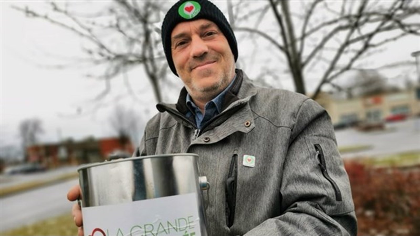 Stéphane Spisak, directeur général de Moisson Sud-Ouest, immortalisé lors de la guignolée 2021