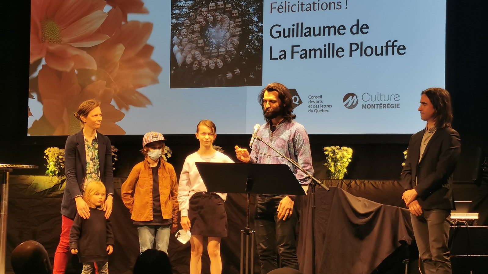 Culture Montérégie remet un prix à l'équipe d'Un patrimoine à découvrir lors de la 20e édition des prix en arts et culture de la Montérégie