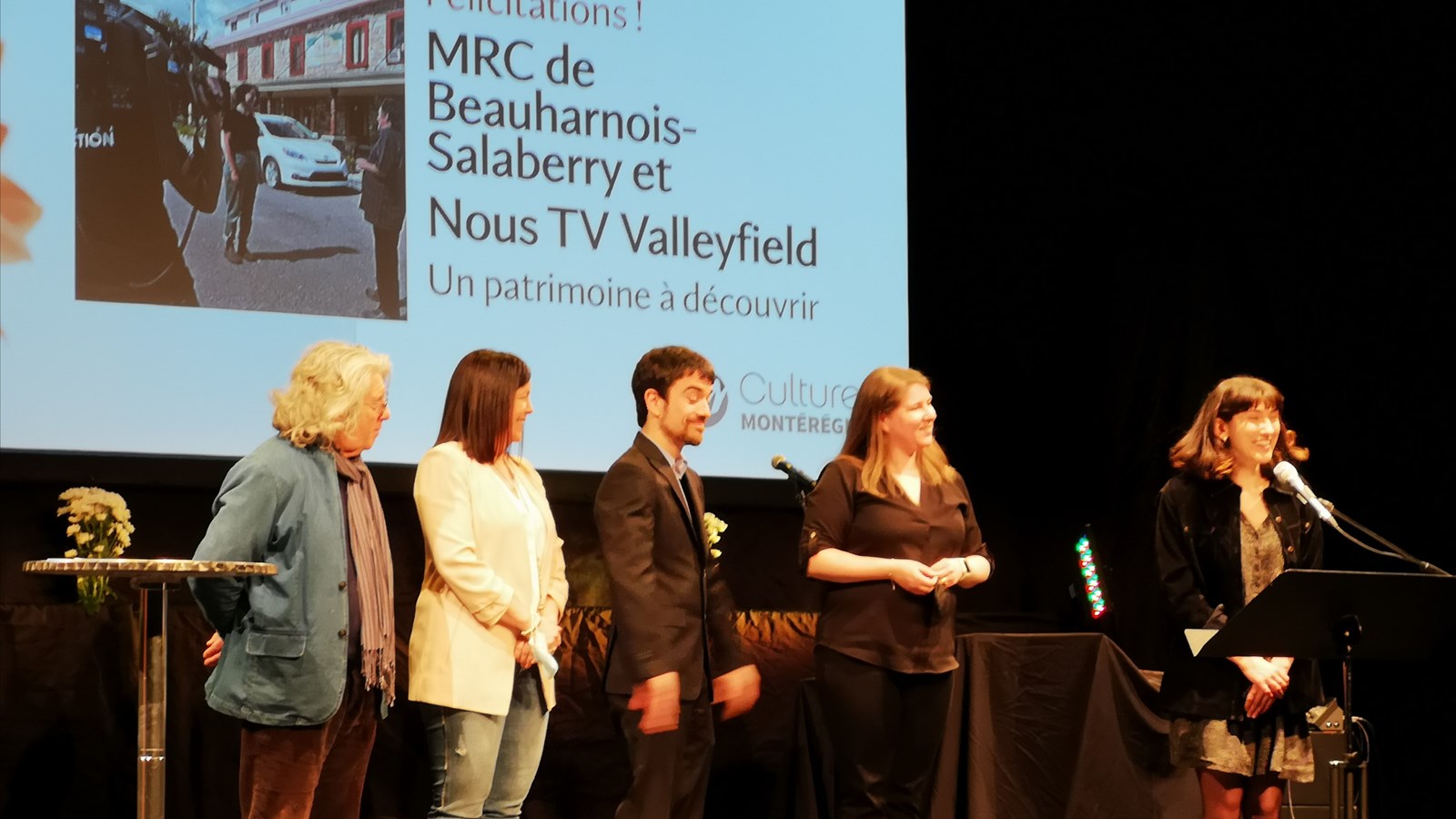 Culture Montérégie remet un prix à l'équipe d'Un patrimoine à découvrir lors de la 20e édition des prix en arts et culture de la Montérégie