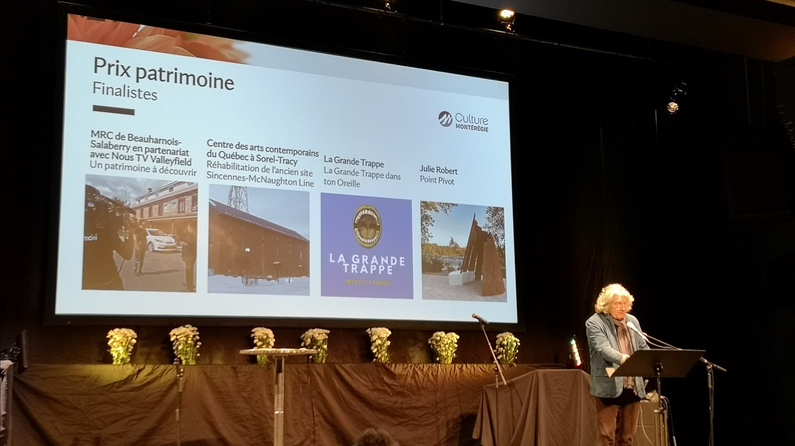 Culture Montérégie remet un prix à l'équipe d'Un patrimoine à découvrir lors de la 20e édition des prix en arts et culture de la Montérégie