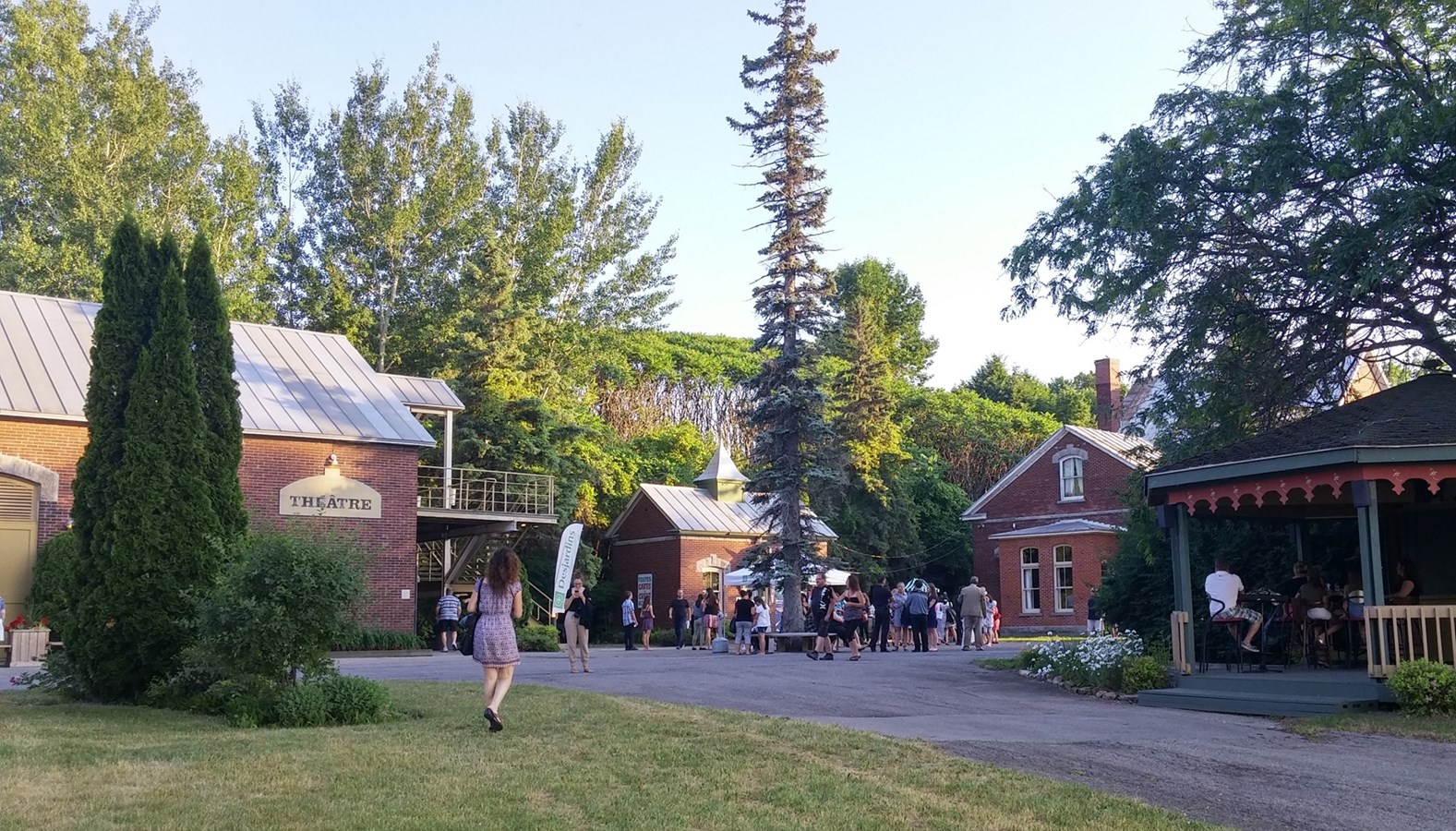 Une pièce produite par le Théâtre du Crapaud Cornu à Pointe-des-Cascades cet été 