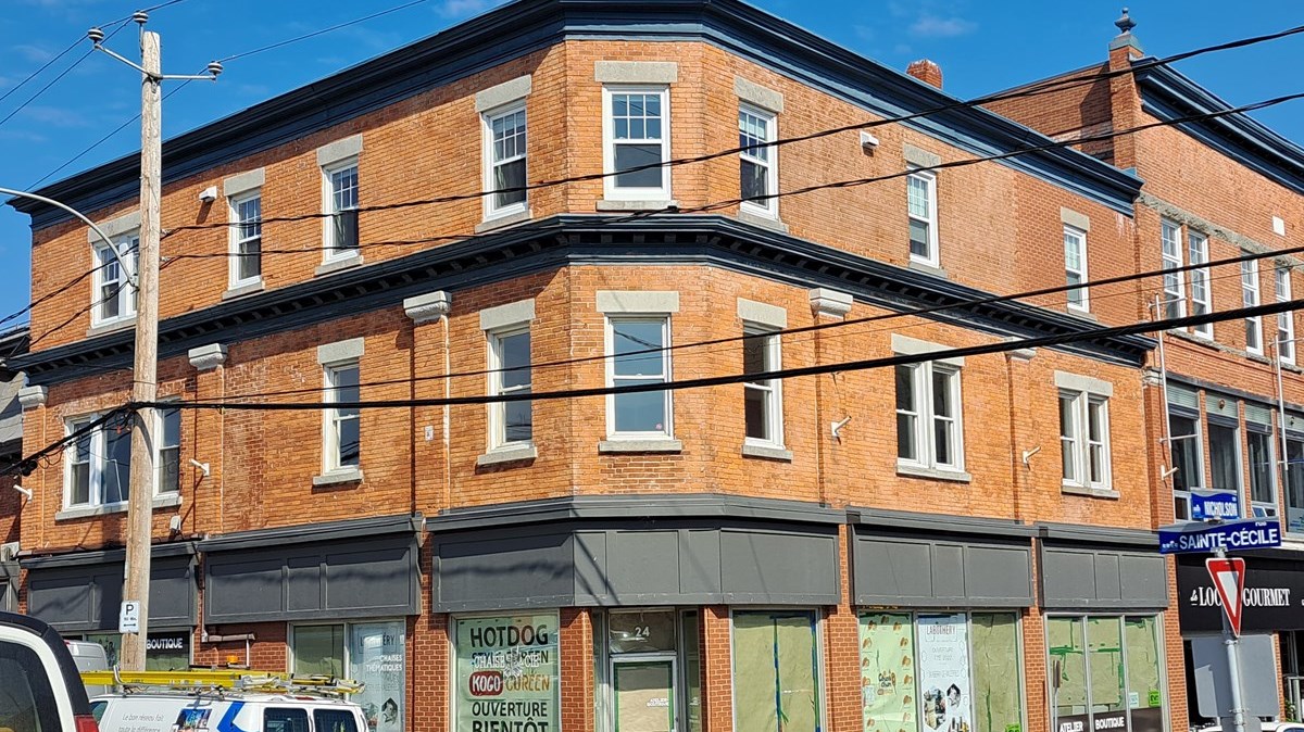 Depuis le 3 mai dernier, la CDC Beauharnois-Salaberry occupe des locaux au 100, rue Ste-Cécile, suite 100, au centre-ville de Salaberry-de-Valleyfield.