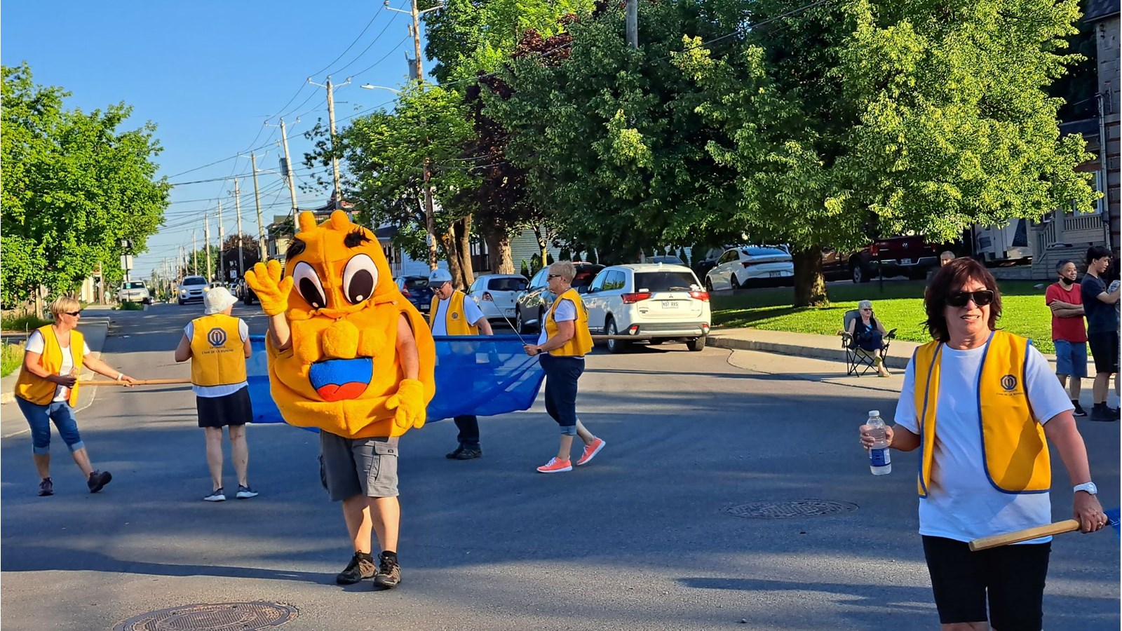Retour en images sur le défilé de la Saint-Jean-Baptiste à Salaberry-de-Valleyfield