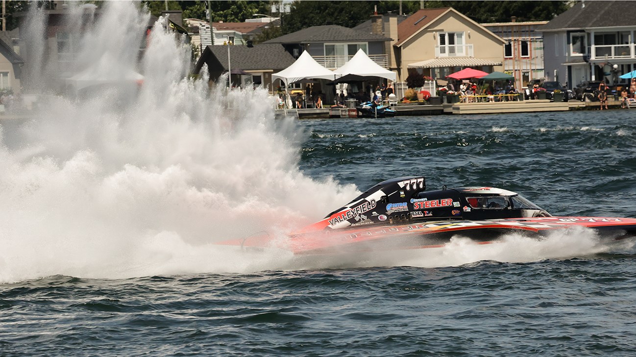 En images: Une deuxième journée de courses enlevantes