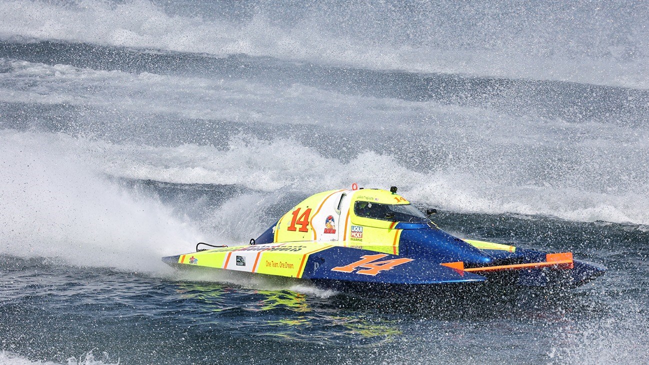 En images: Une deuxième journée de courses enlevantes