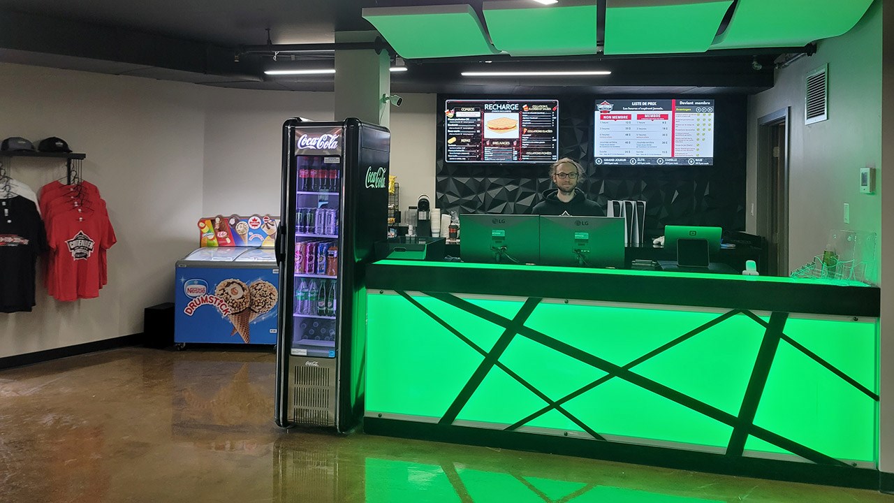 Ouverture d'un centre de jeux vidéos