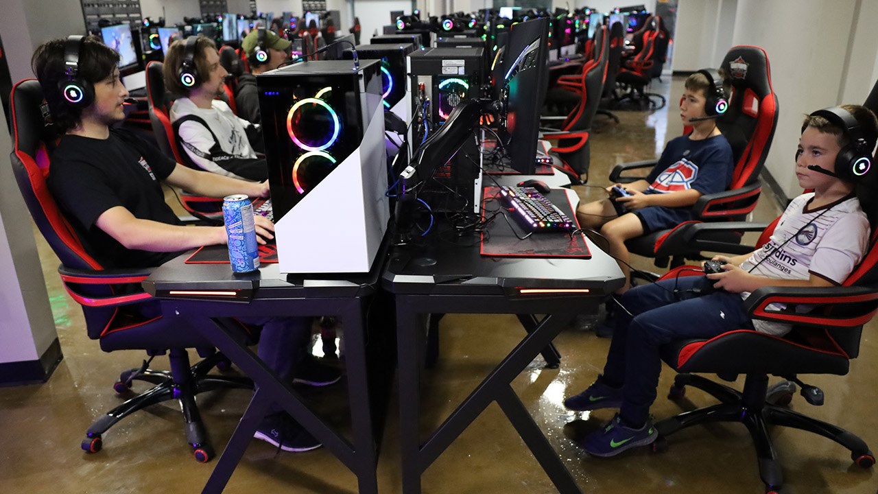 Ouverture d'un centre de jeux vidéos