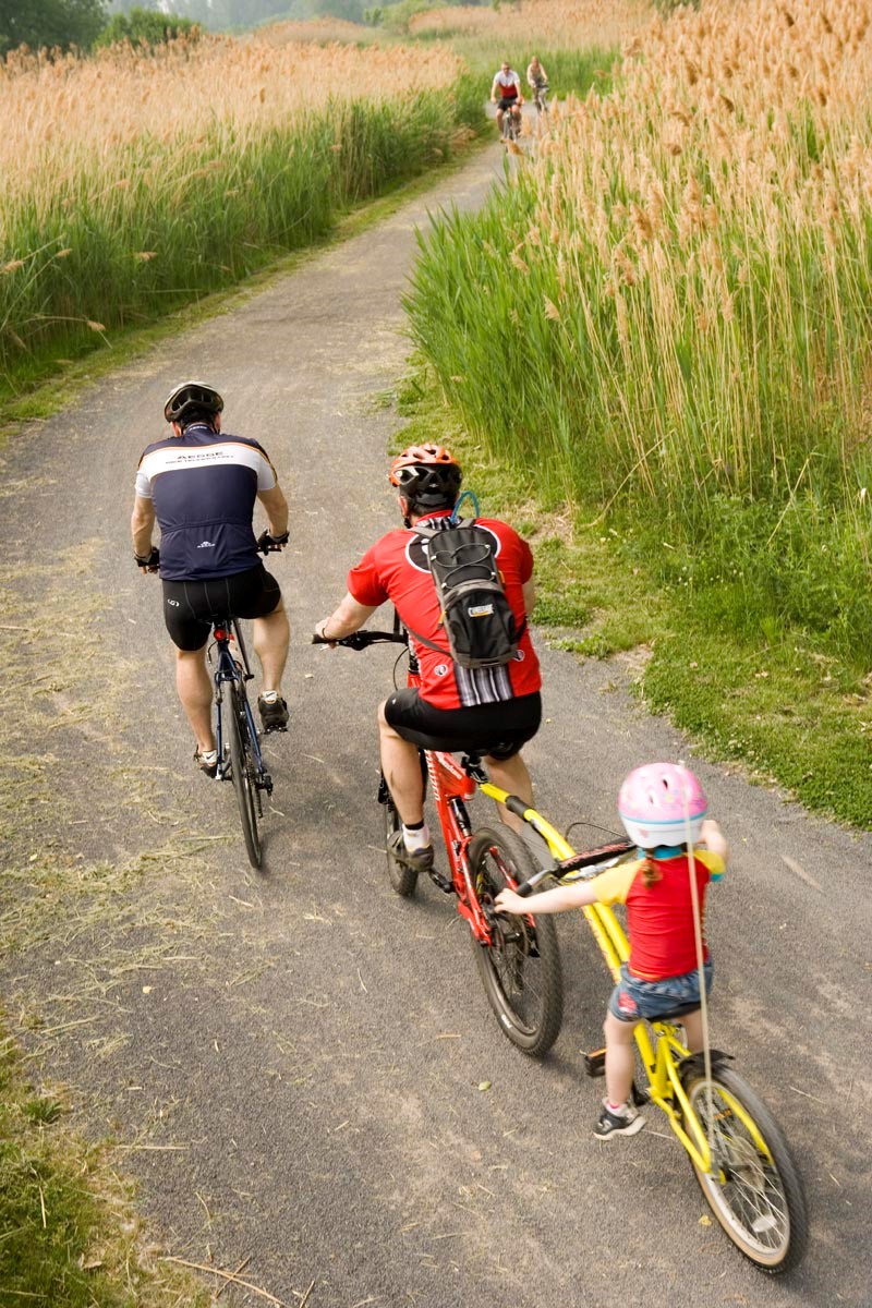 Les cyclistes pourront découvrir les beautés de la région via les nombreuses pistes cyclables à leur disposition. (Photo : Courtoisie)