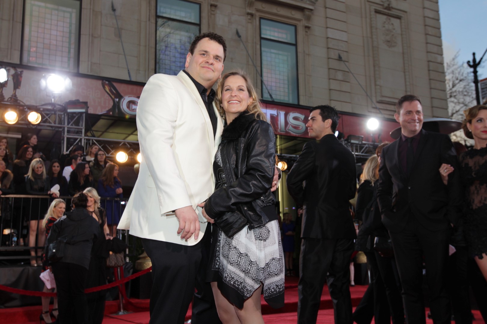 Philippe Laprise s'amuse au gala Artis.