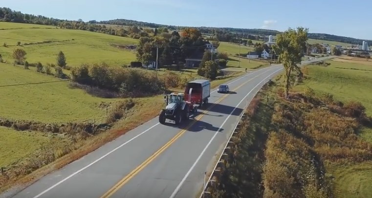 Appel à la vigilance des usagers de la route en milieu agricole