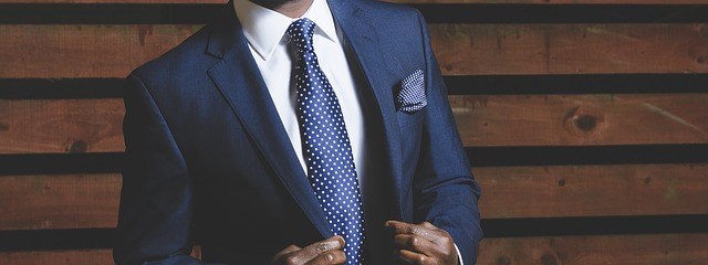 Comment choisir mon costume de soirée?
