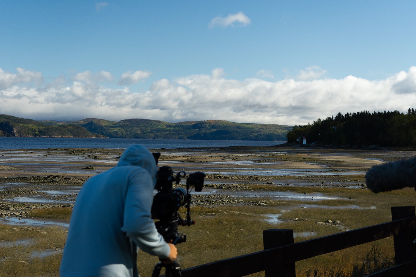 Cinq jeunes de HEC ont parcouru le Québec et filmé les projets bons pour le climat