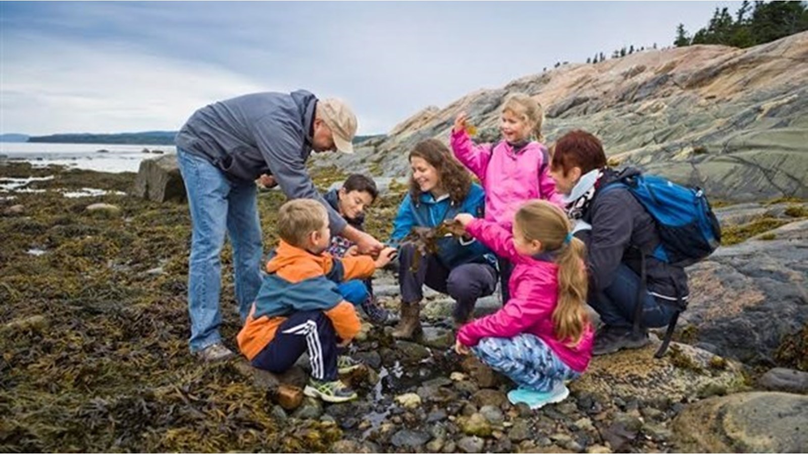Est-ce que les Québécois pourront prendre des vacances cette année à l'extérieur de leur domicile? C'est une question difficile à répondre précise le premier ministre. 