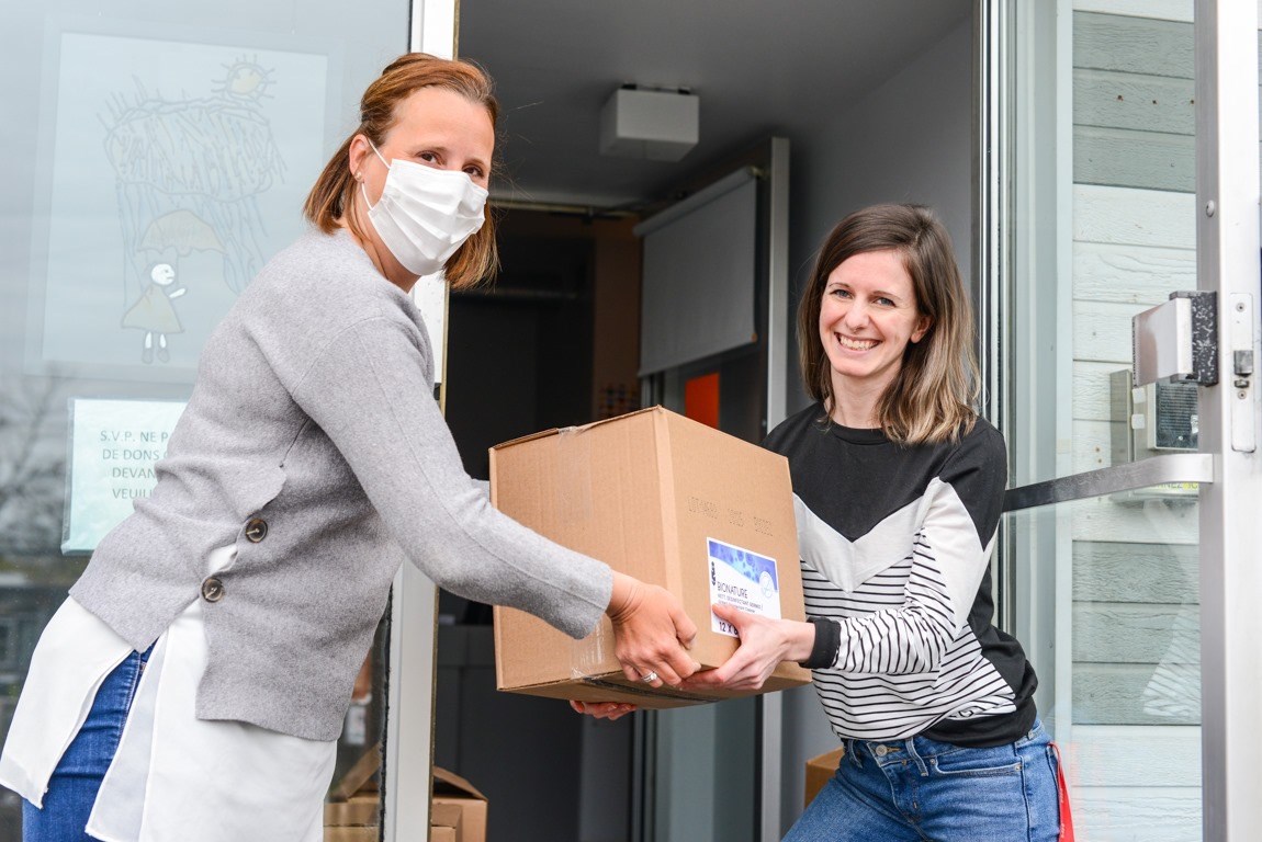 La Fondation Femina offre des produits de désinfection à la Maison Monet-Chartrand