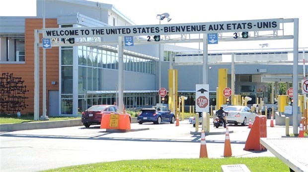 Les personnes qui arriveront au Canada devront s'isoler 14 jours.
