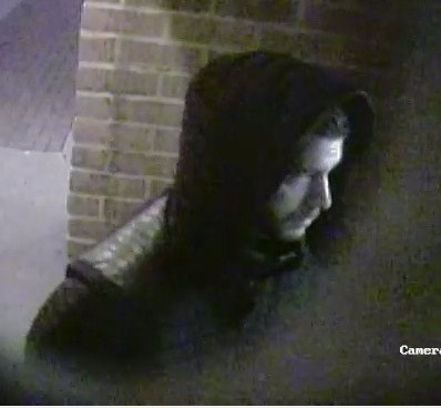 Trois suspects recherchés pour introduction par effractionà St-Hyacinthe