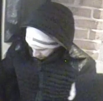 Trois suspects recherchés pour introduction par effractionà St-Hyacinthe