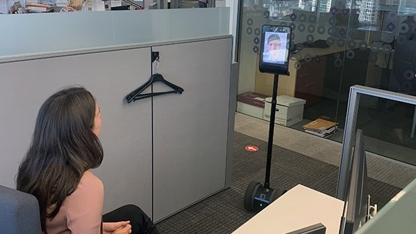 Plus d'une centaine d'étudiants ont pu visiter les bureaux de la firme Raymond Chabot Grant Thornton: Brossard, Laval, Montréal, Val-d’Or, Rimouski, Québec, Saint-Hyacinthe et Chicoutimi.