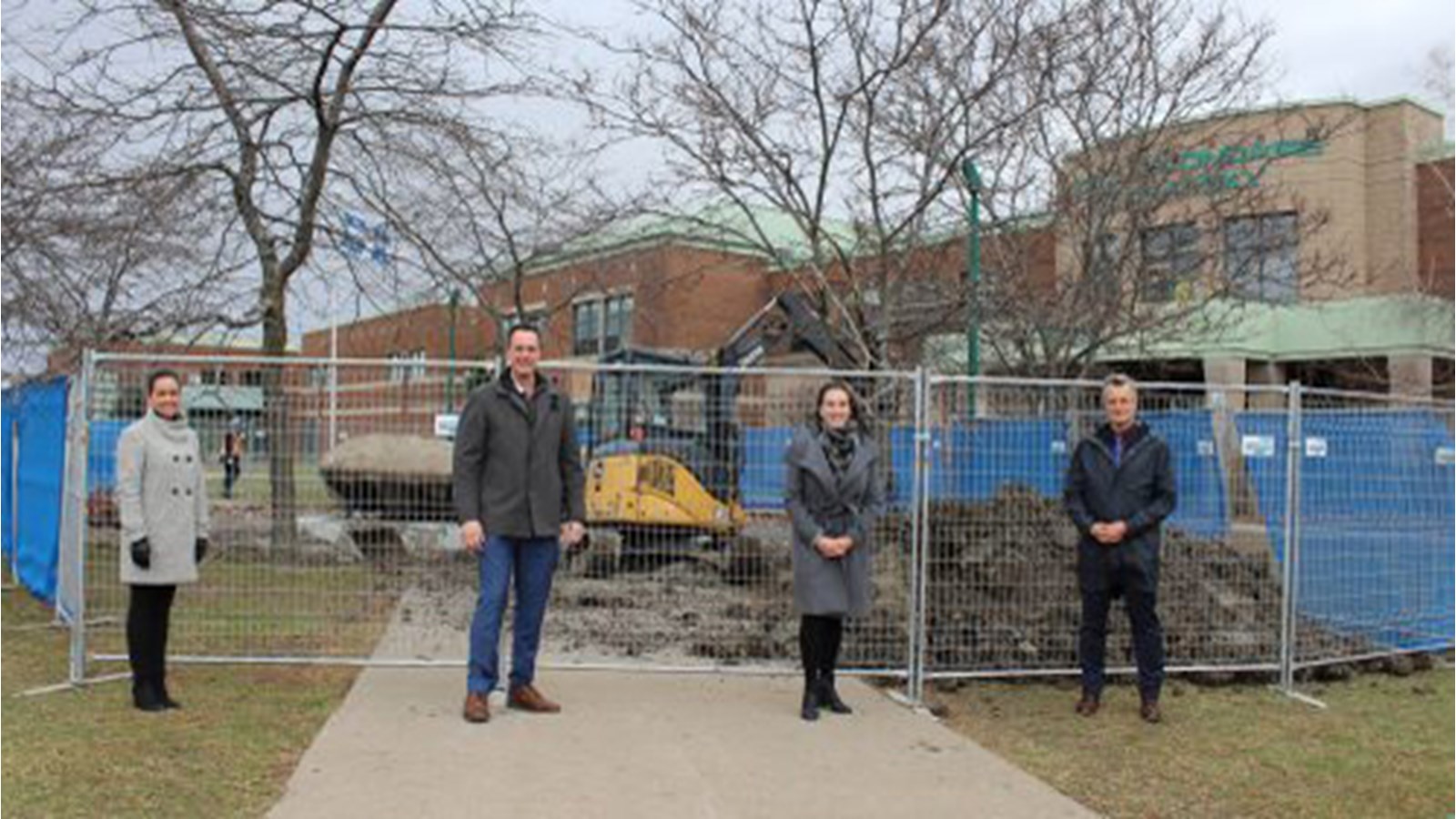 C'est en novembre dernier qu'a eu lieu la pelletée de terre officielle marquant le début des travaux d'agrandissement de l'École secondaire de Chambly
