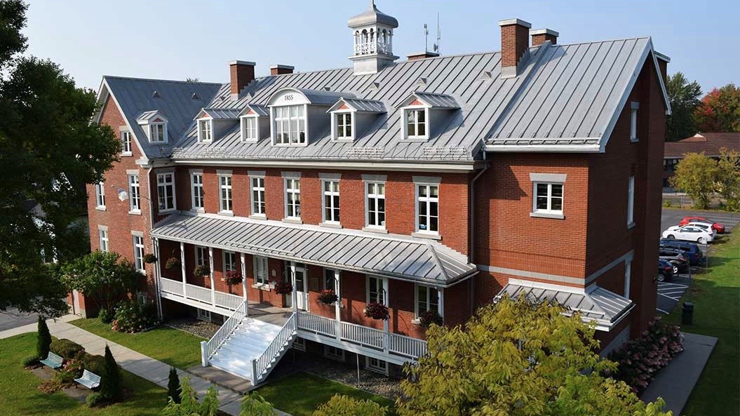 Réouverture des bâtiments municipaux et des services à la population à Chambly