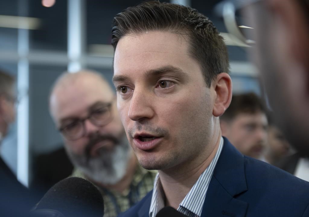 Recensement: le français est en péril au Québec, dit Jolin-Barrette
