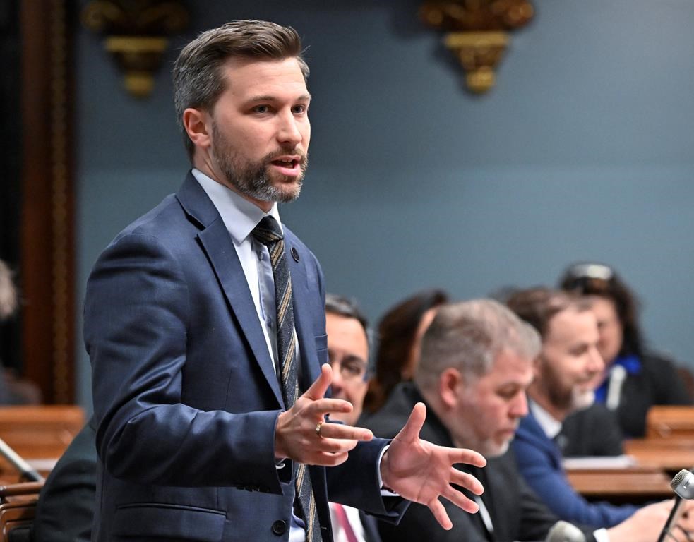 Commissaire à la langue française: QS fait volte-face, approuve le candidat de la CAQ