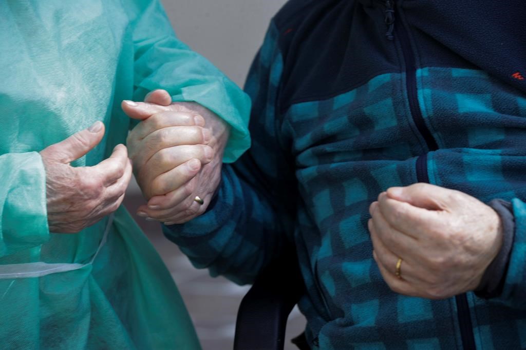 Mieux soigner les aînés en rapprochant les gériatres de la première ligne