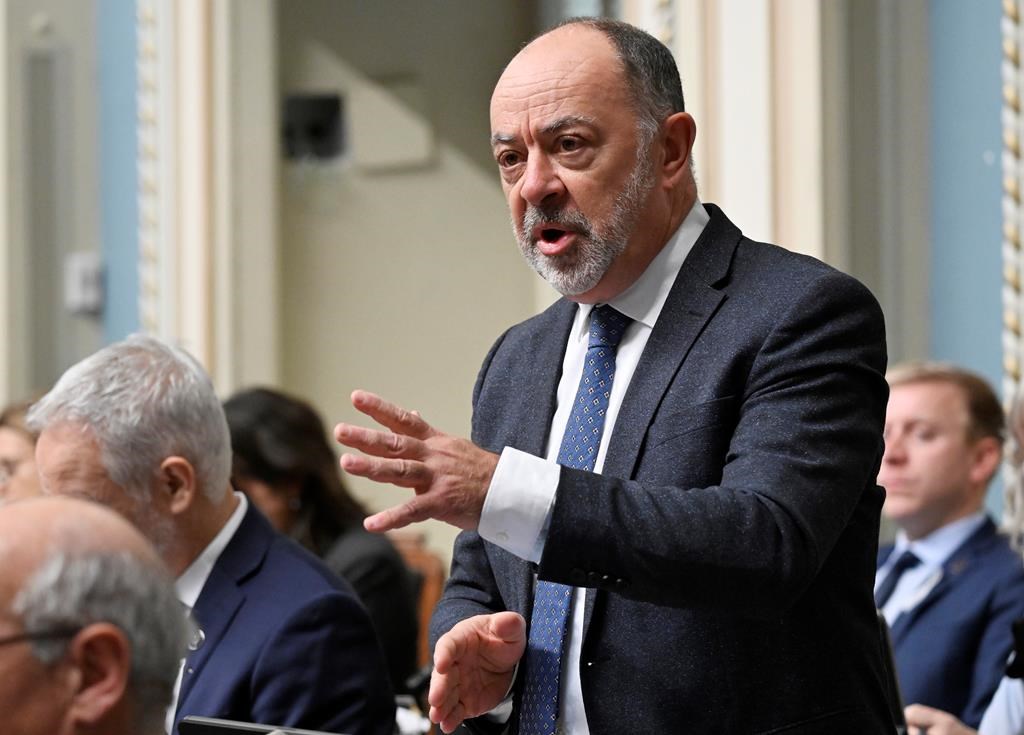 La FMOQ envoie une mise en demeure au ministre Christian Dubé
