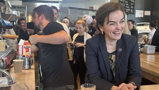 Menaces visant les élus: Christine Fréchette appelle à la vigilance
