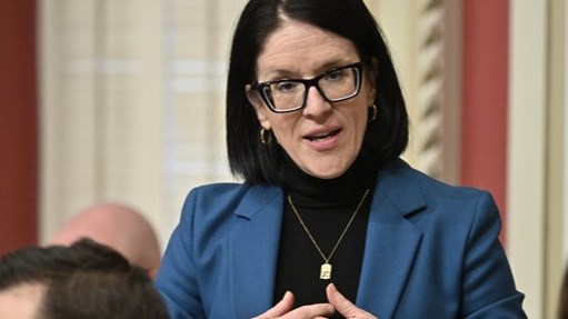 Projets pédagogiques particuliers: Sonia LeBel revoit les critères de sélection