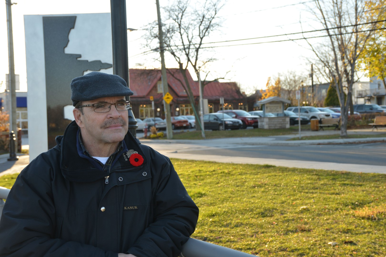 Le chef du nouveau Parti des citoyens de Beloeil, Rémi Landry (qui porte la moustache pour appuyer Movember), n'est pas d'accord avec les orientations de l'équipe actuellement en place à la mairie.