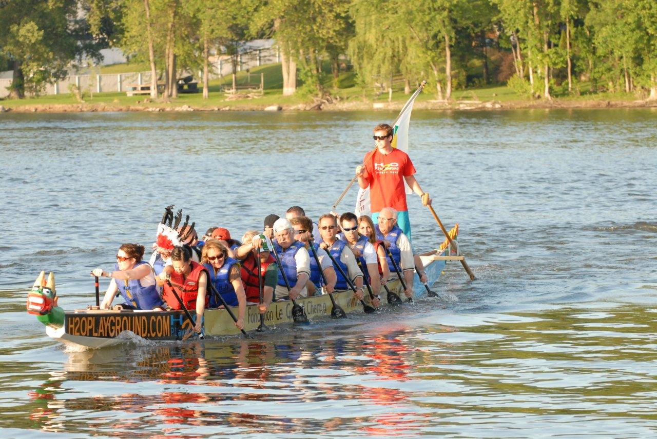 Une course de bateaux-dragons aura lieu à la Pointe-Valaine le 16 juin prochain. Il est possible de s’inscrire en groupe.