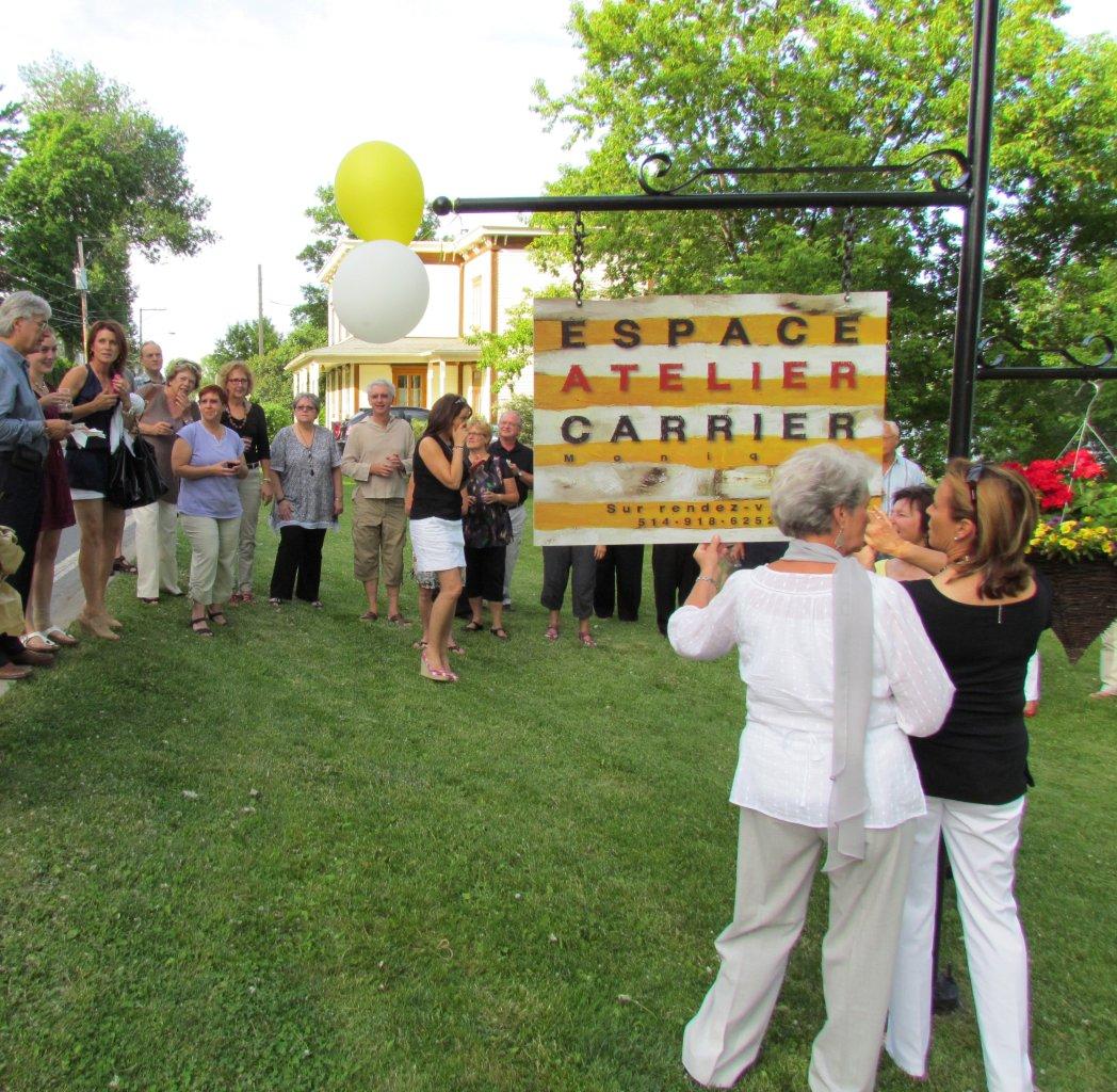 Près de 40 invités étaient de l'inauguration de l'Espace Atelier de l'artiste Monique Carrière, le 15 juin à Saint-Antoine-sur-Richelieu.