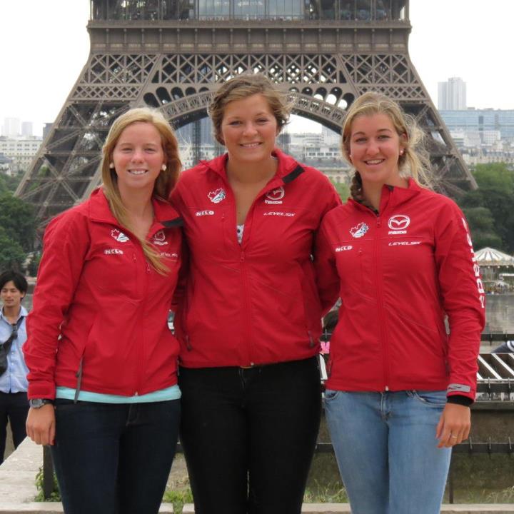Marianne Lévêque-Brissette, l'entraîneuse Julie Beaulieu et Emily Riddle étaient à la Coupe des femmes canoéistes à Boulogne, en France.