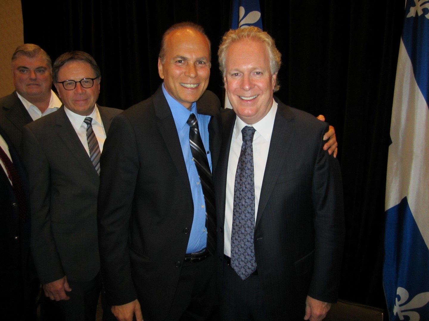 Le candidat libéral dans Borduas, Conrad Deschênes, avait eu l'occasion de rencontrer l'ex-premier ministre et ancien chef du Parti libéral du Québec, Jean Charest, le 6 septembre.