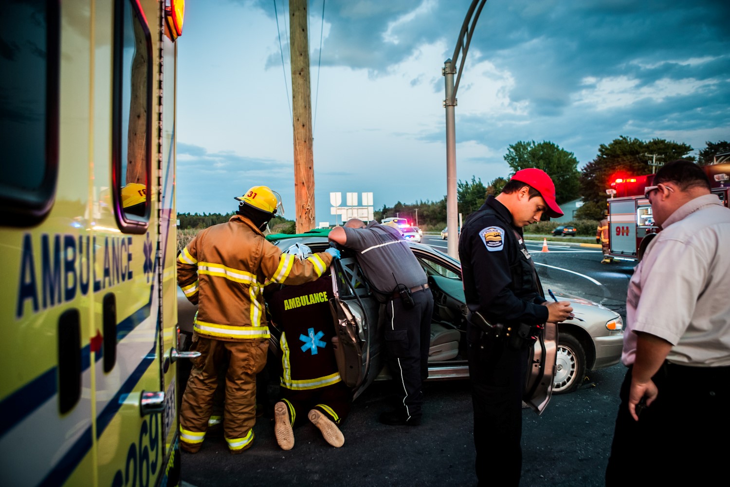Collision entre une voiture et un minibus