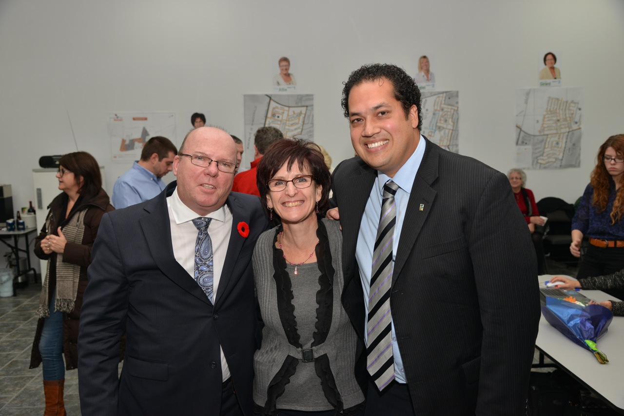 Le conseiller Pierre Verret (district 6), la mairesse de Beloeil, Diane Lavoie, et le conseiller Jean-Yves Labadie (district 8) avaient le coeur à la fête.
